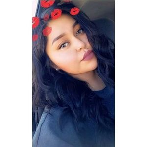 Meet your Posher, Kaila